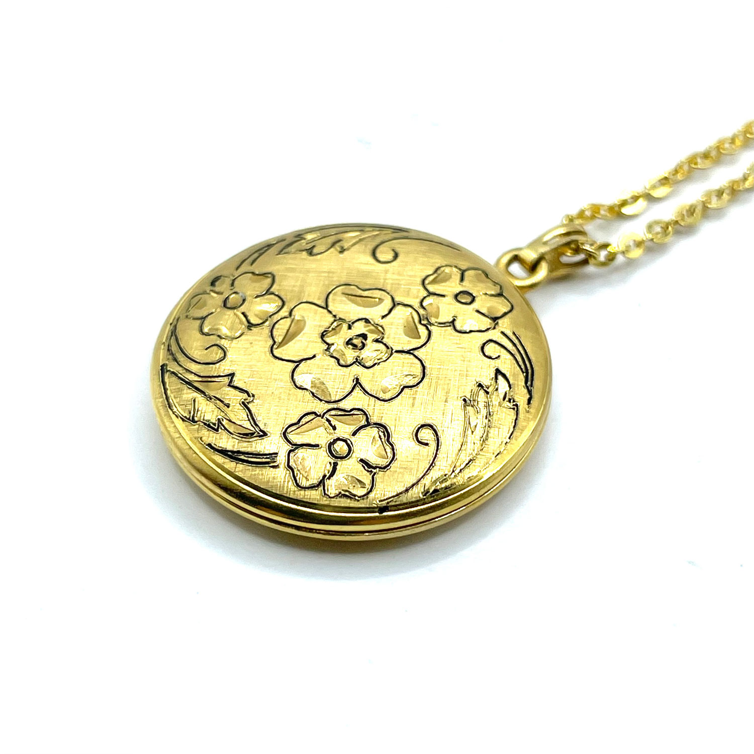 Floral etched locket pendant necklace