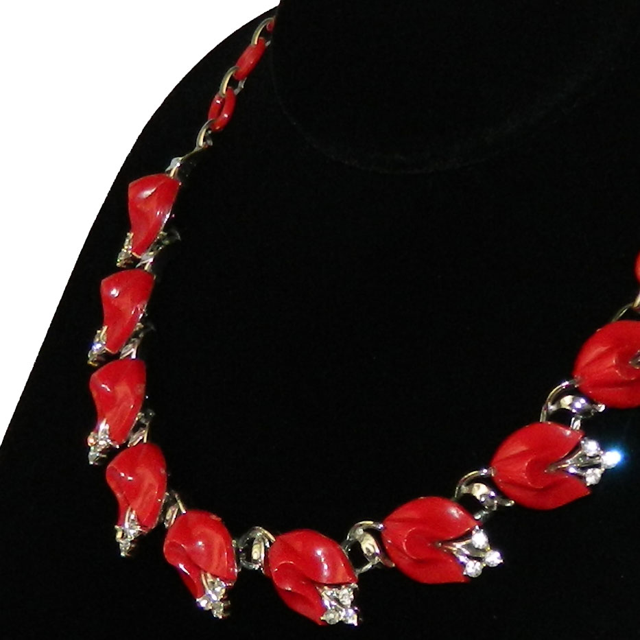 Lisner rhinestone necklace