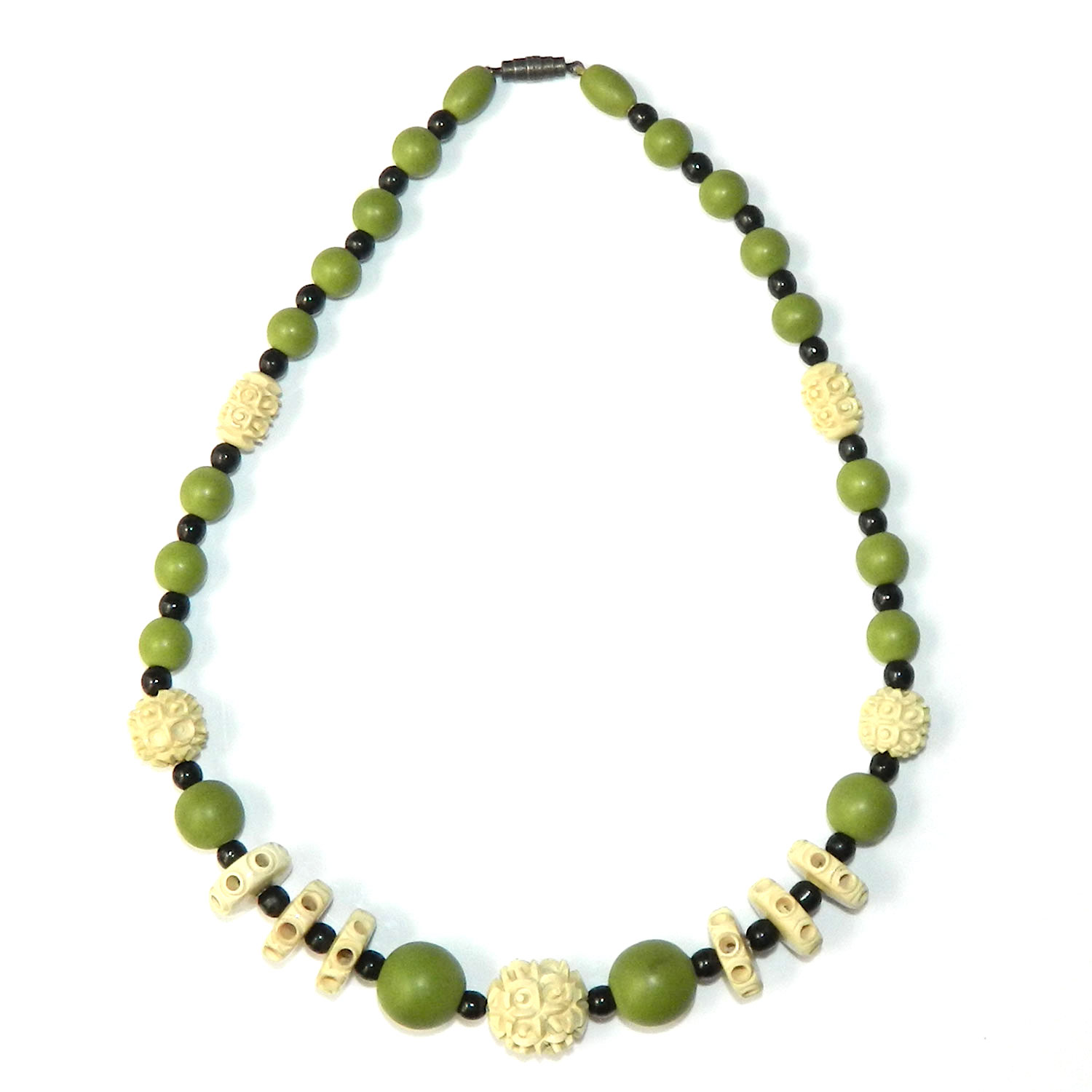 1930s celluloid bead necklace