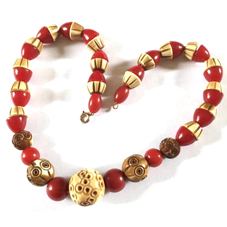 1930's celluloid bead necklace