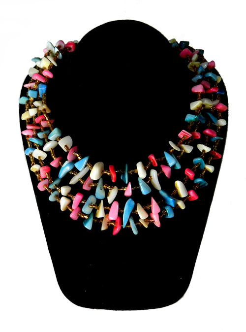 Colorful 1950's mother of pearl bead necklace
