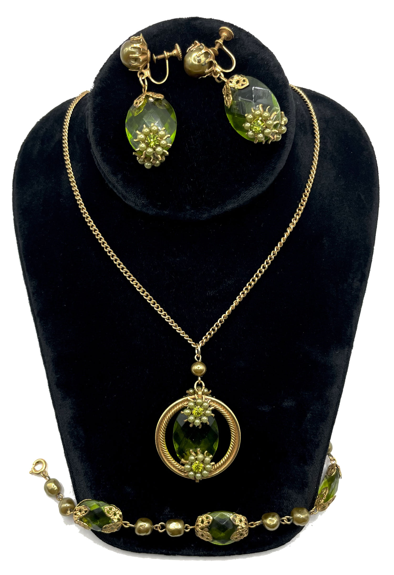 Vintage pendant necklace set