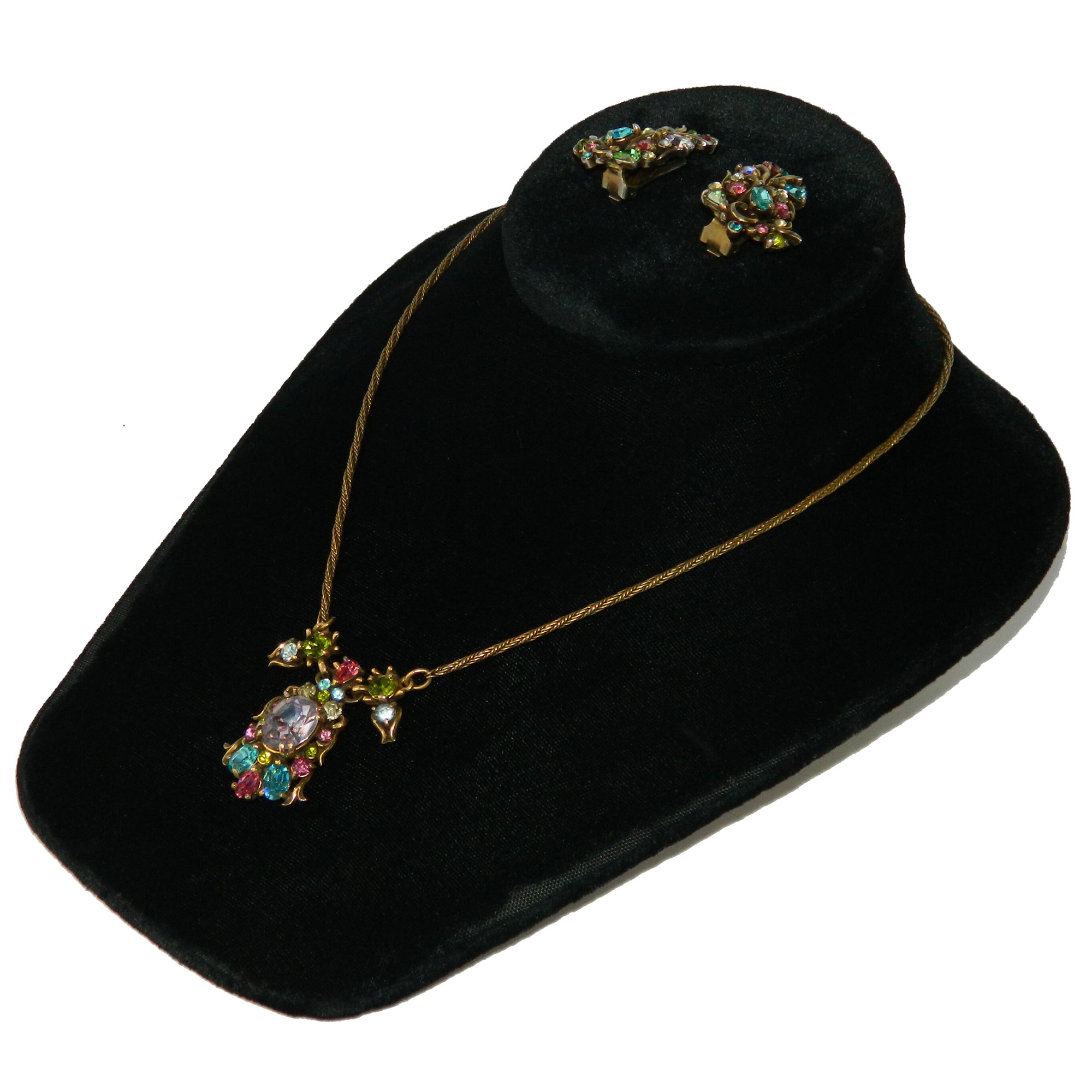 Hollycraft pendant necklace set