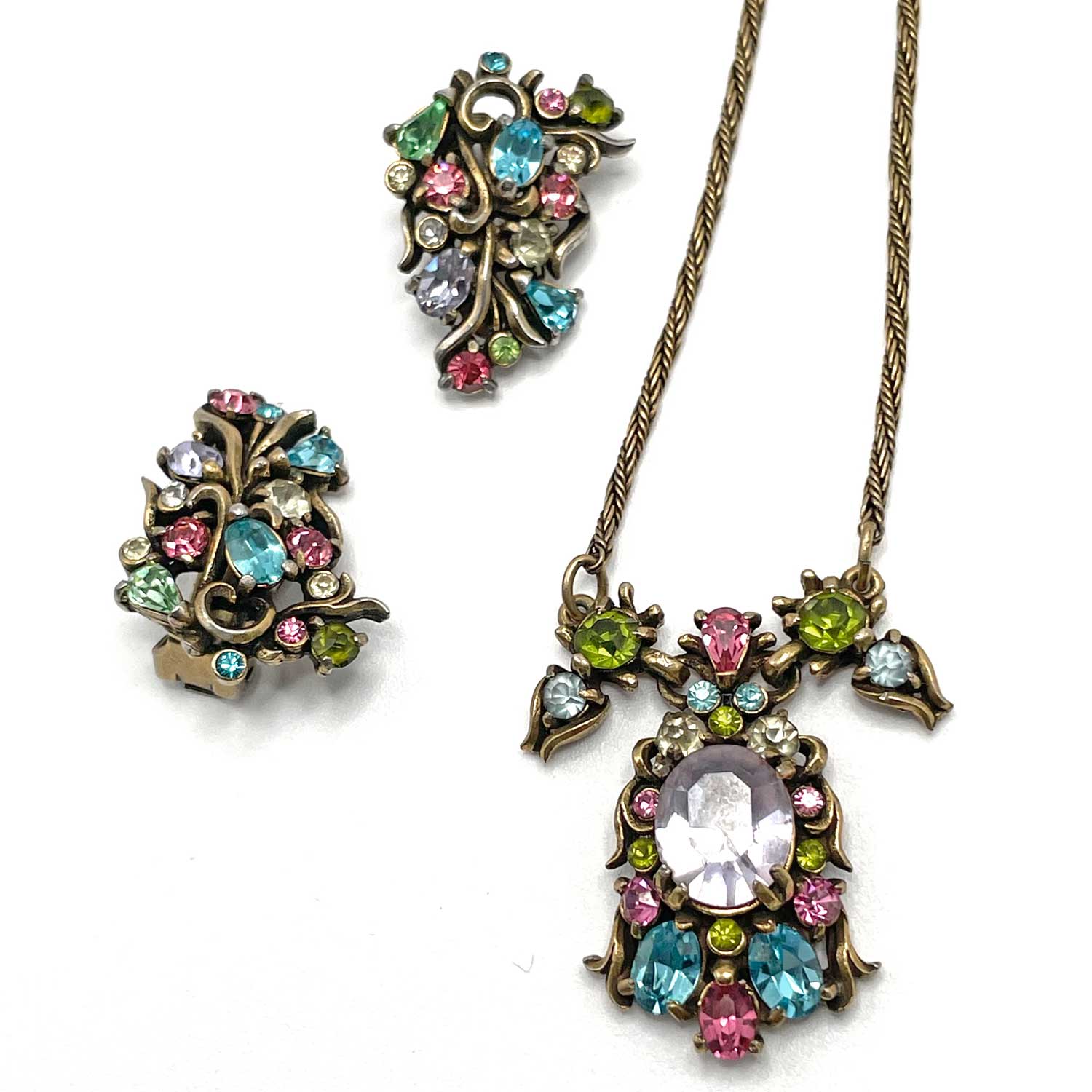 Hollycraft pendant necklace set