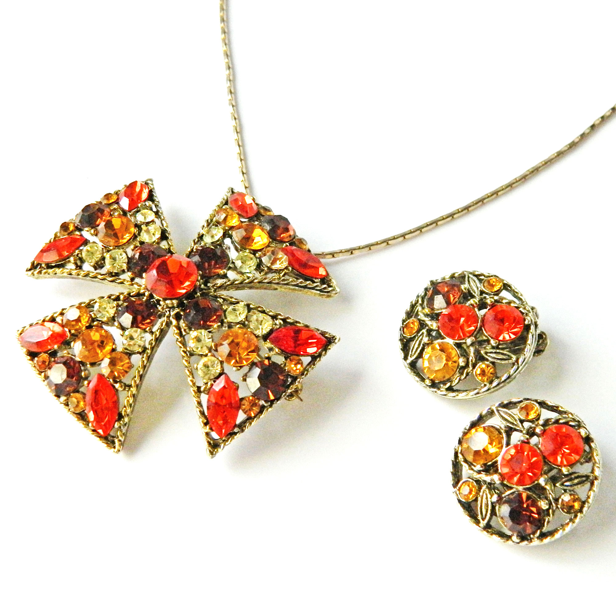 Maltese cross pendant necklace set