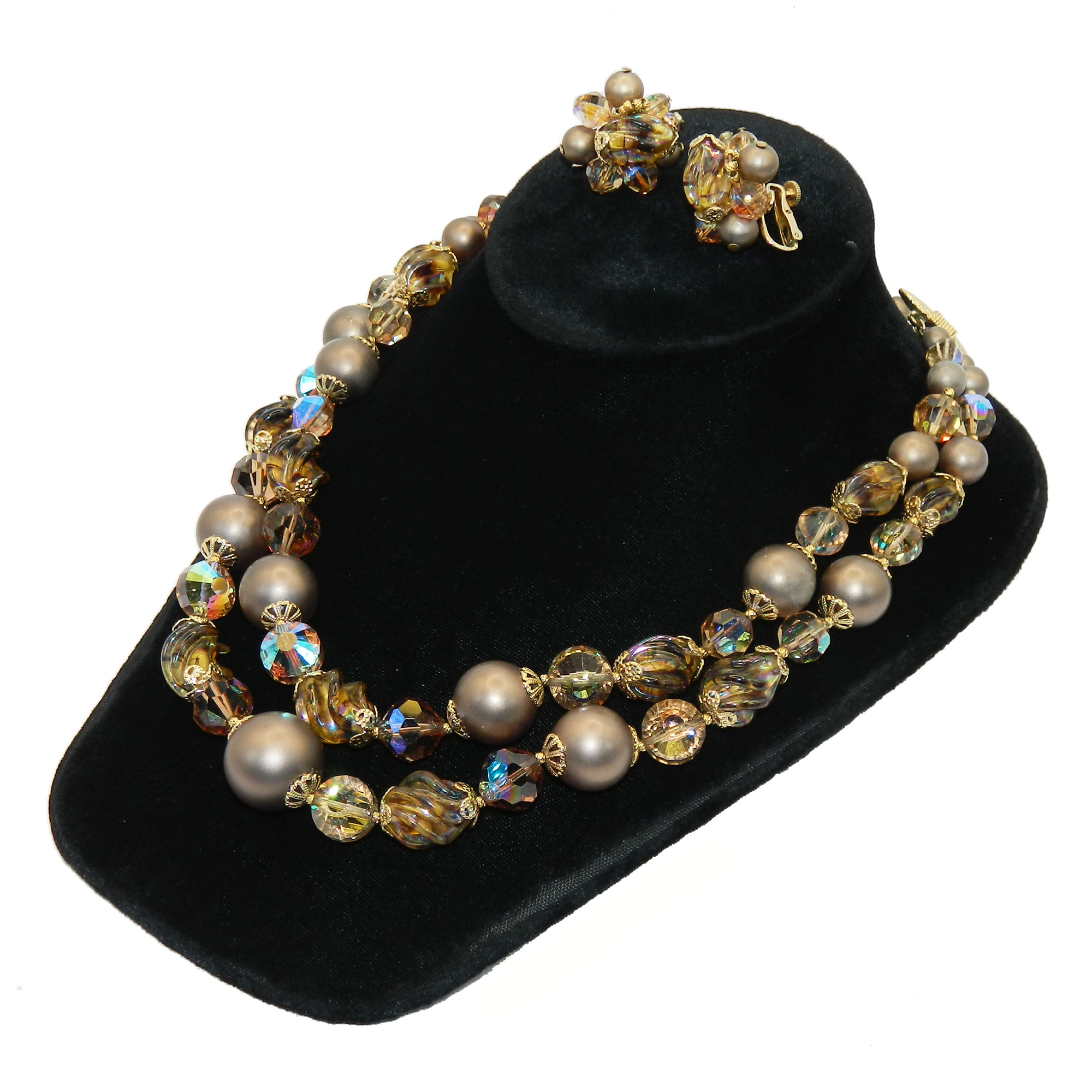 Vendome necklace and earring set