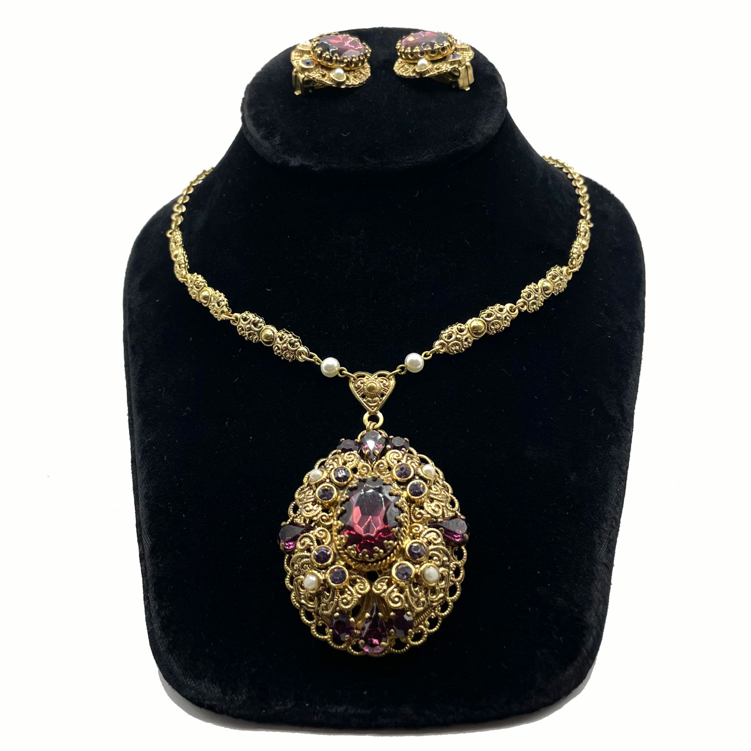 Rhinestone pendant necklace and earring set