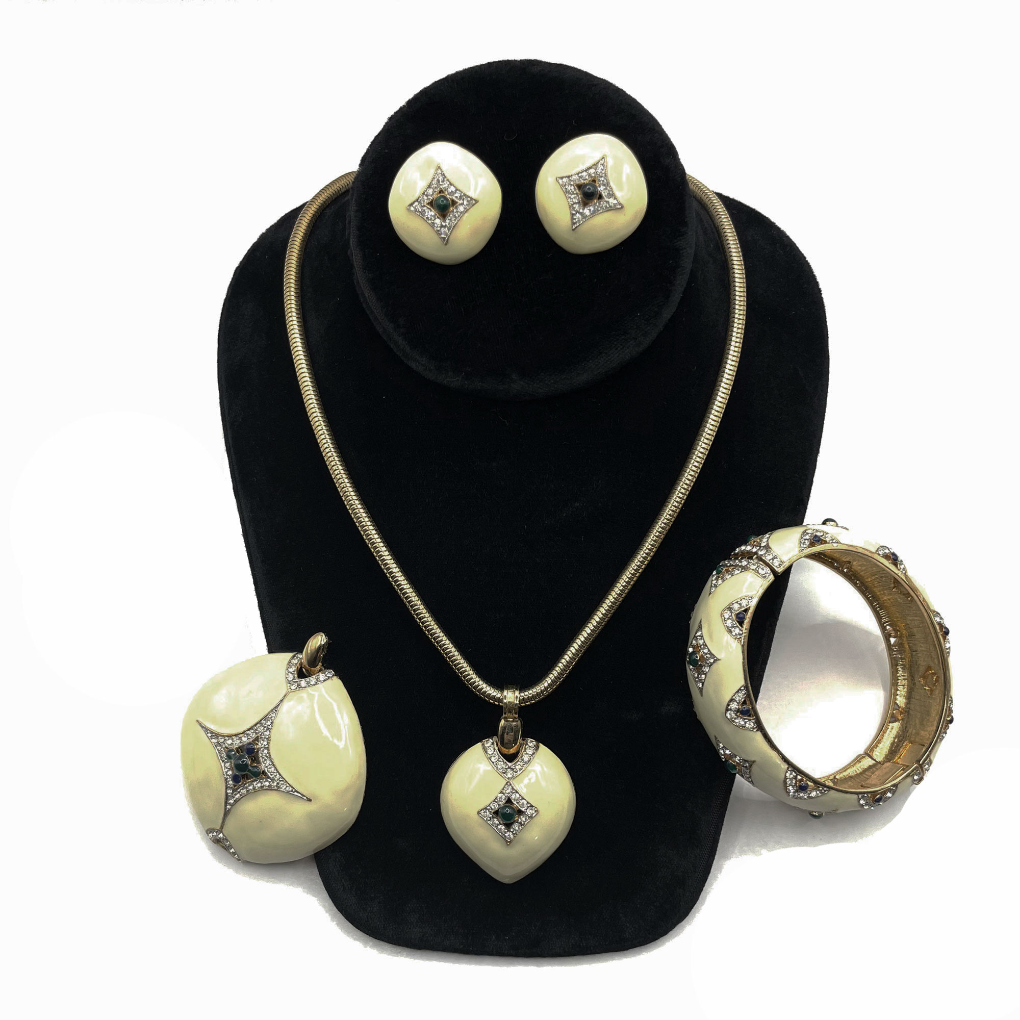 Enameled Hobe necklace parure set