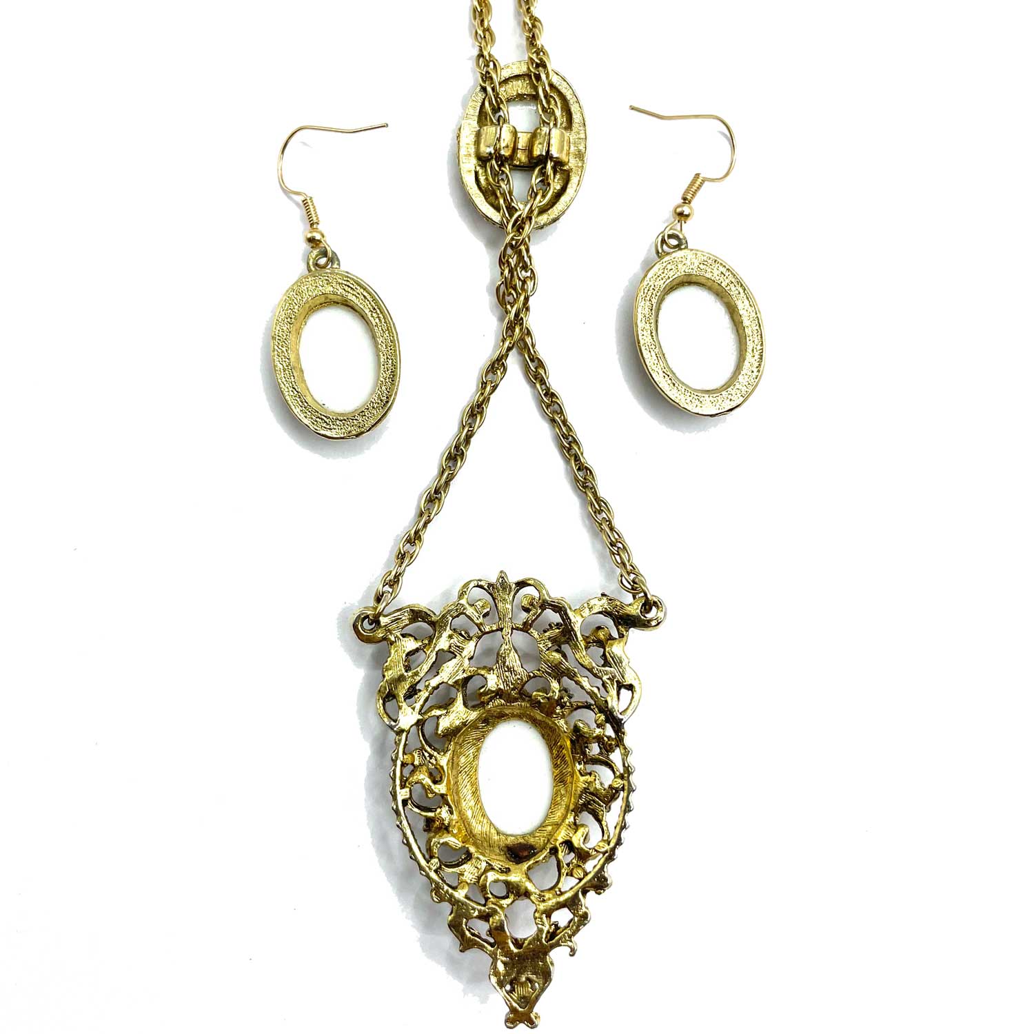 Ceramic 1970s pendant necklace and earring set