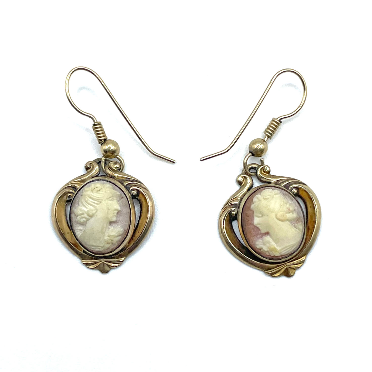 Cameo necklace and earring set