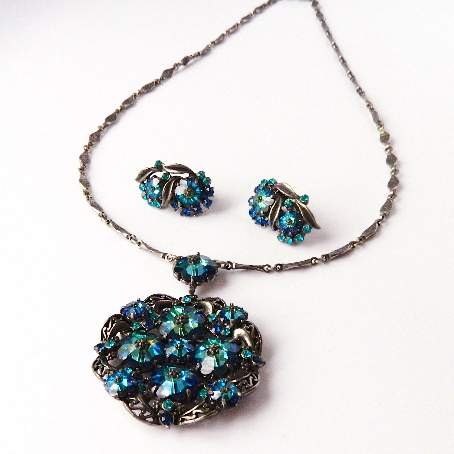 1950s Hollycraft necklace and earring set