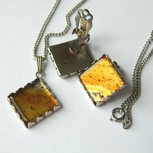 Agate necklace and earring set