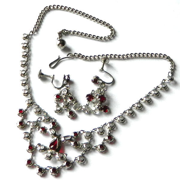 Crystal necklace 