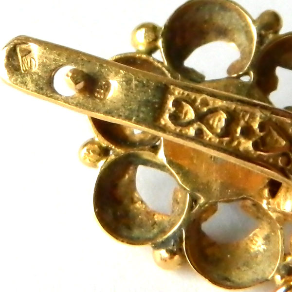 Gold plated silver necklace set