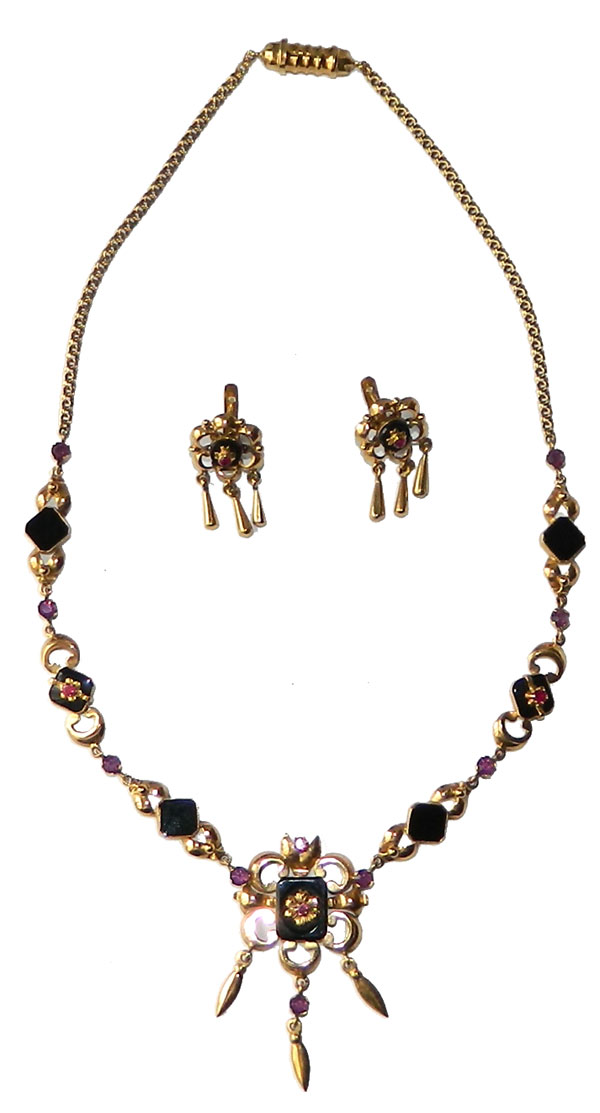 Gold plated silver necklace set