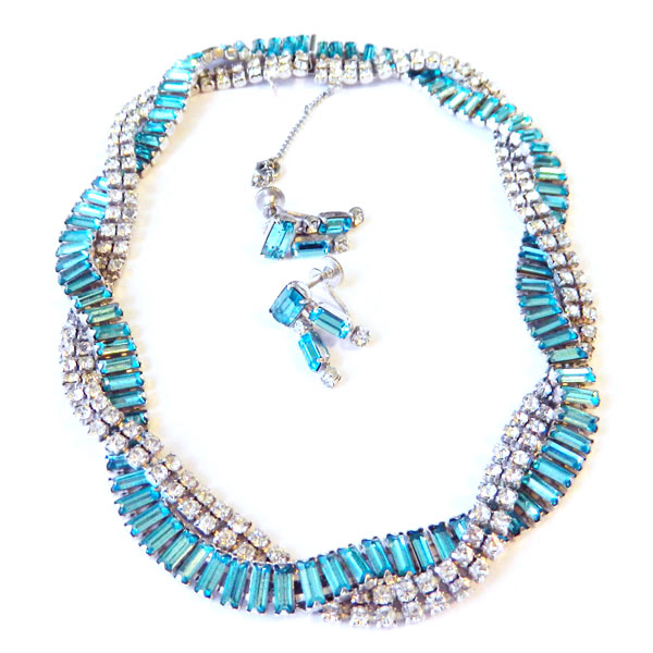 Weiss rhinestone necklace