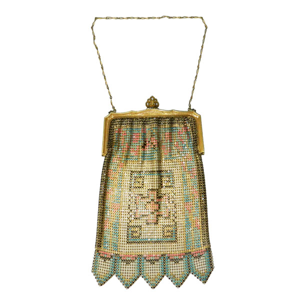 1920's Whiting and Davis mesh handbag