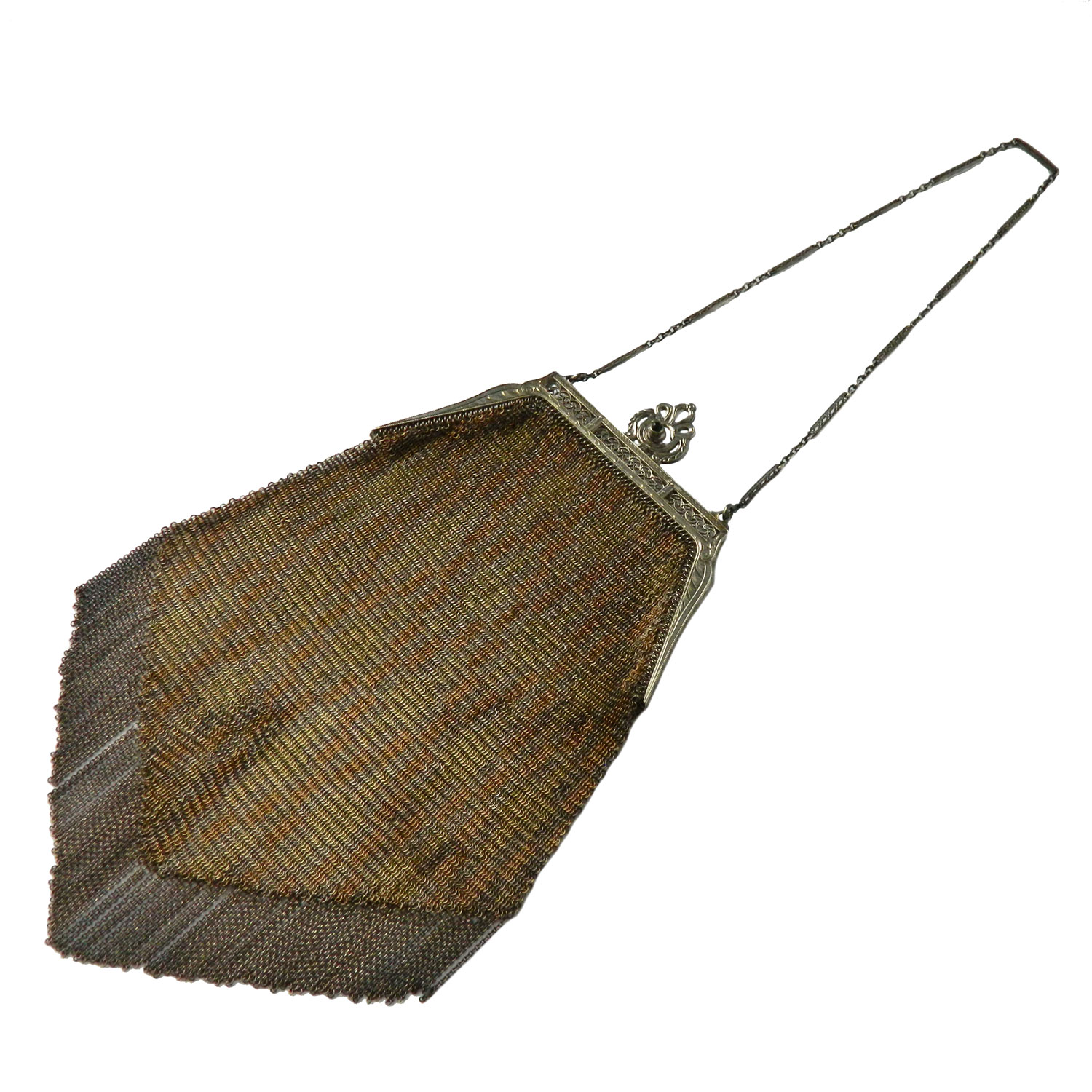 1920s sterling silver Whiting and Davis mesh handbag