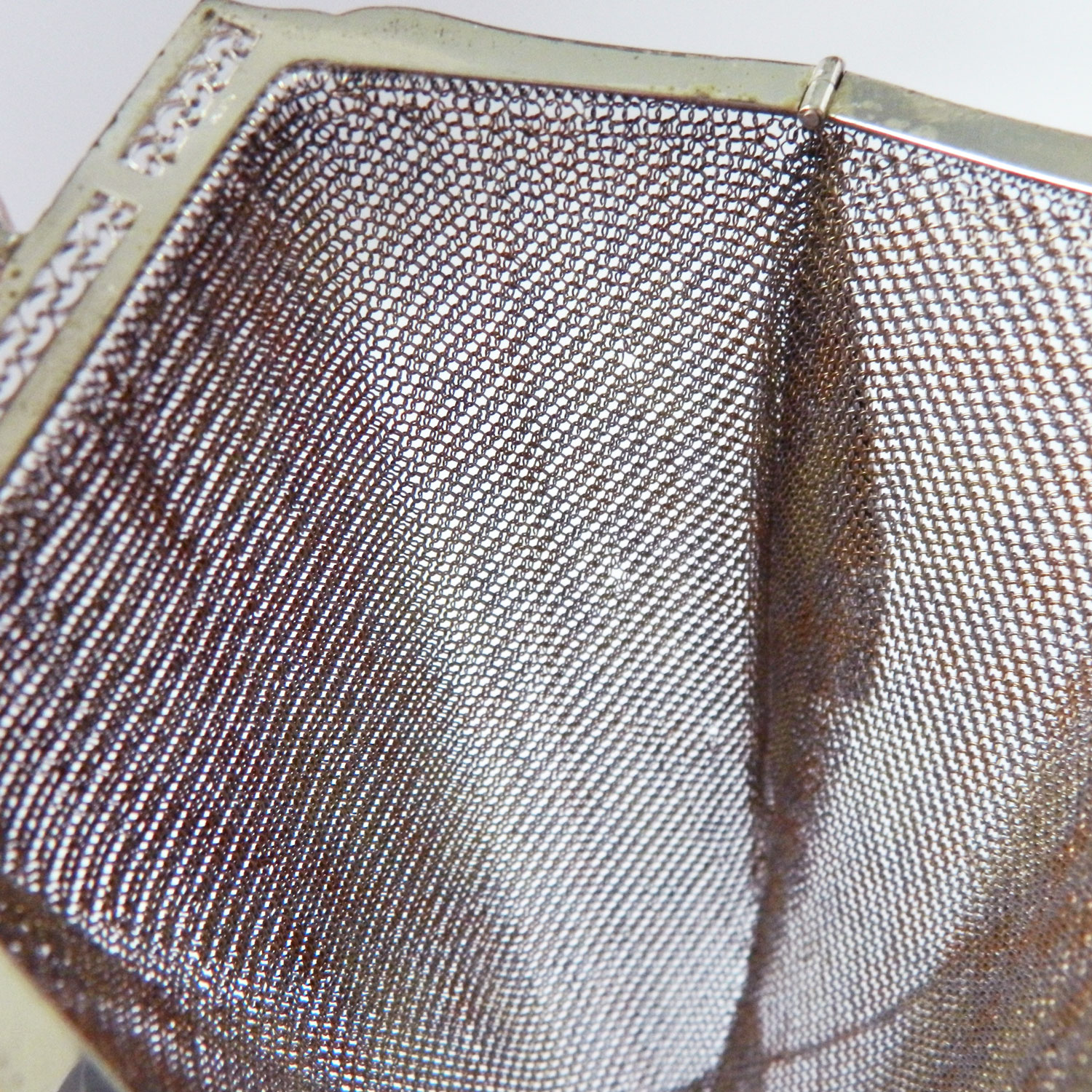 1920s sterling silver Whiting and Davis mesh handbag