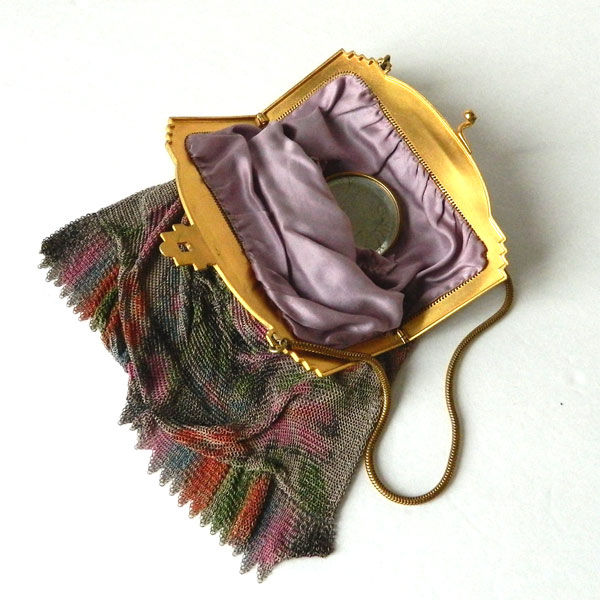 1920's Whiting and Davis handbag