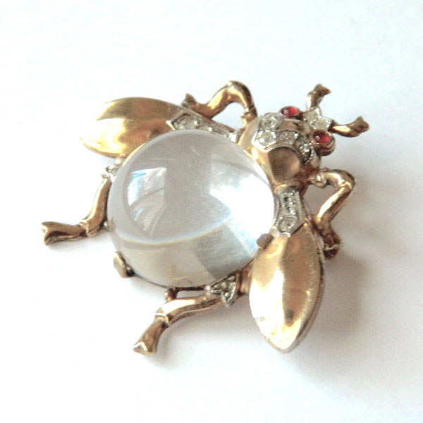 Trifari jelly belly brooch