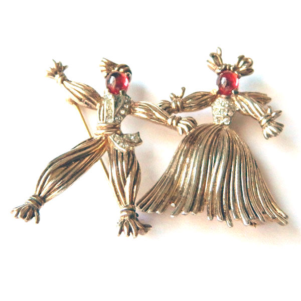 1940s Trifari rag doll brooch set