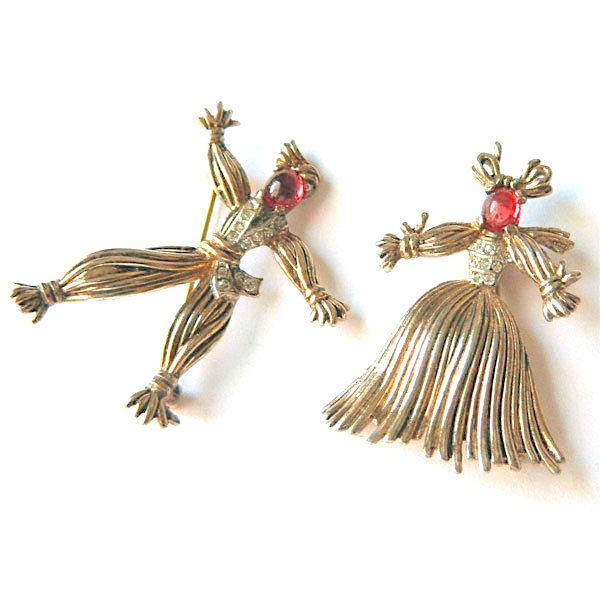 1940s Trifari rag doll brooch set