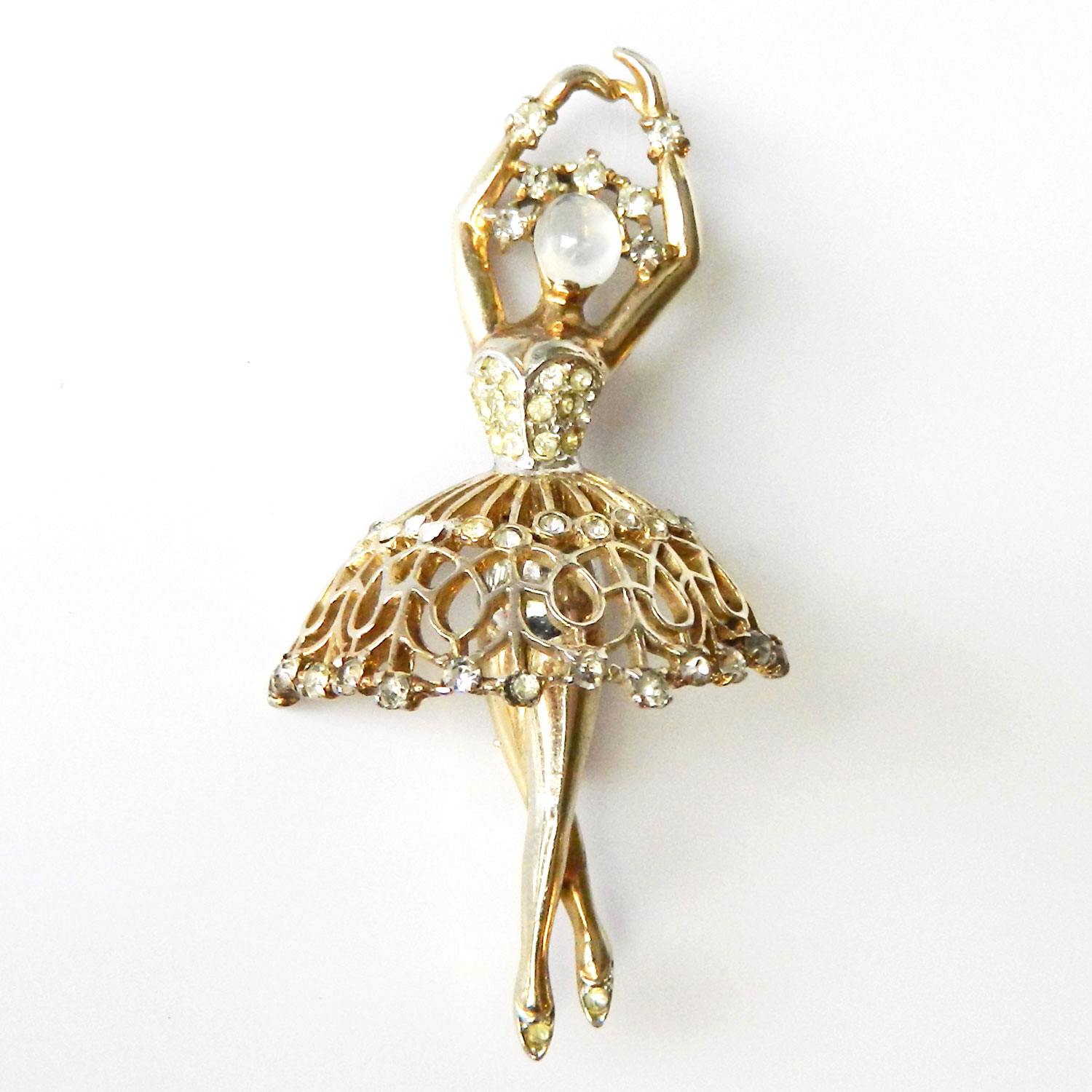 1940's Trifari ballet dancer brooch