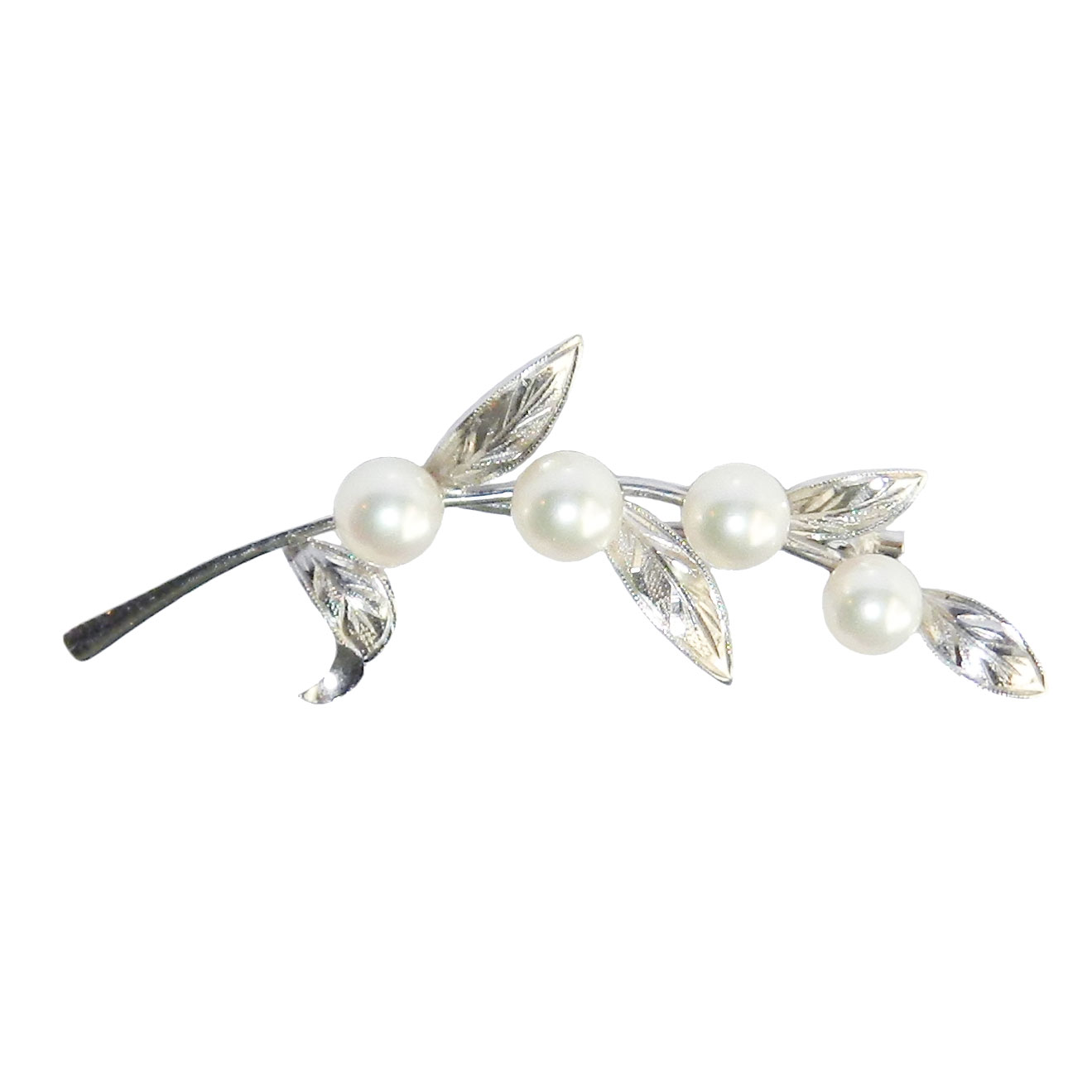 Sterling silver pearl brooch