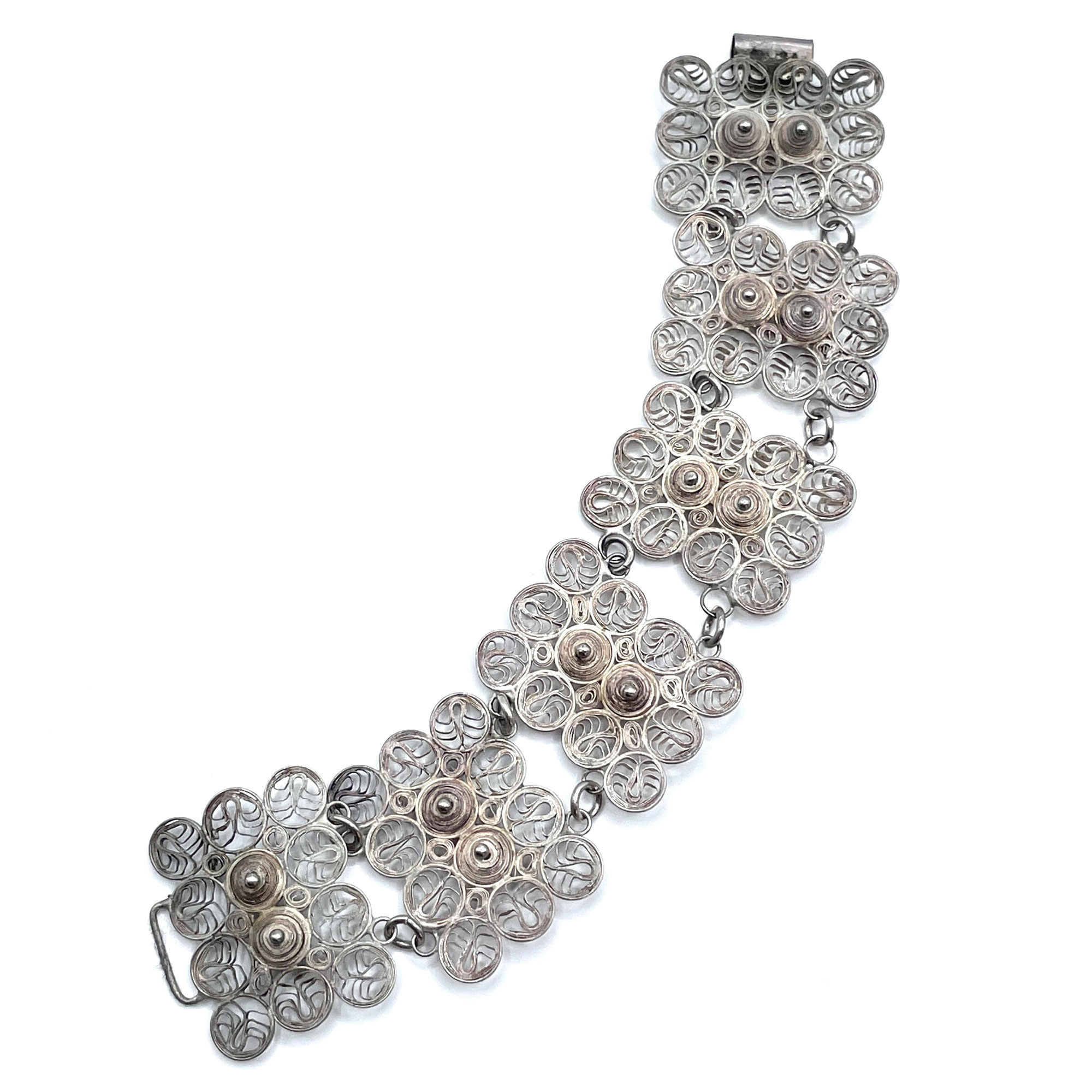 Silver filigree bracelet