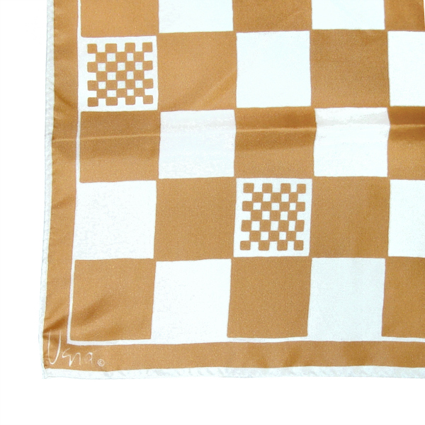 Vera checkerboard scarf