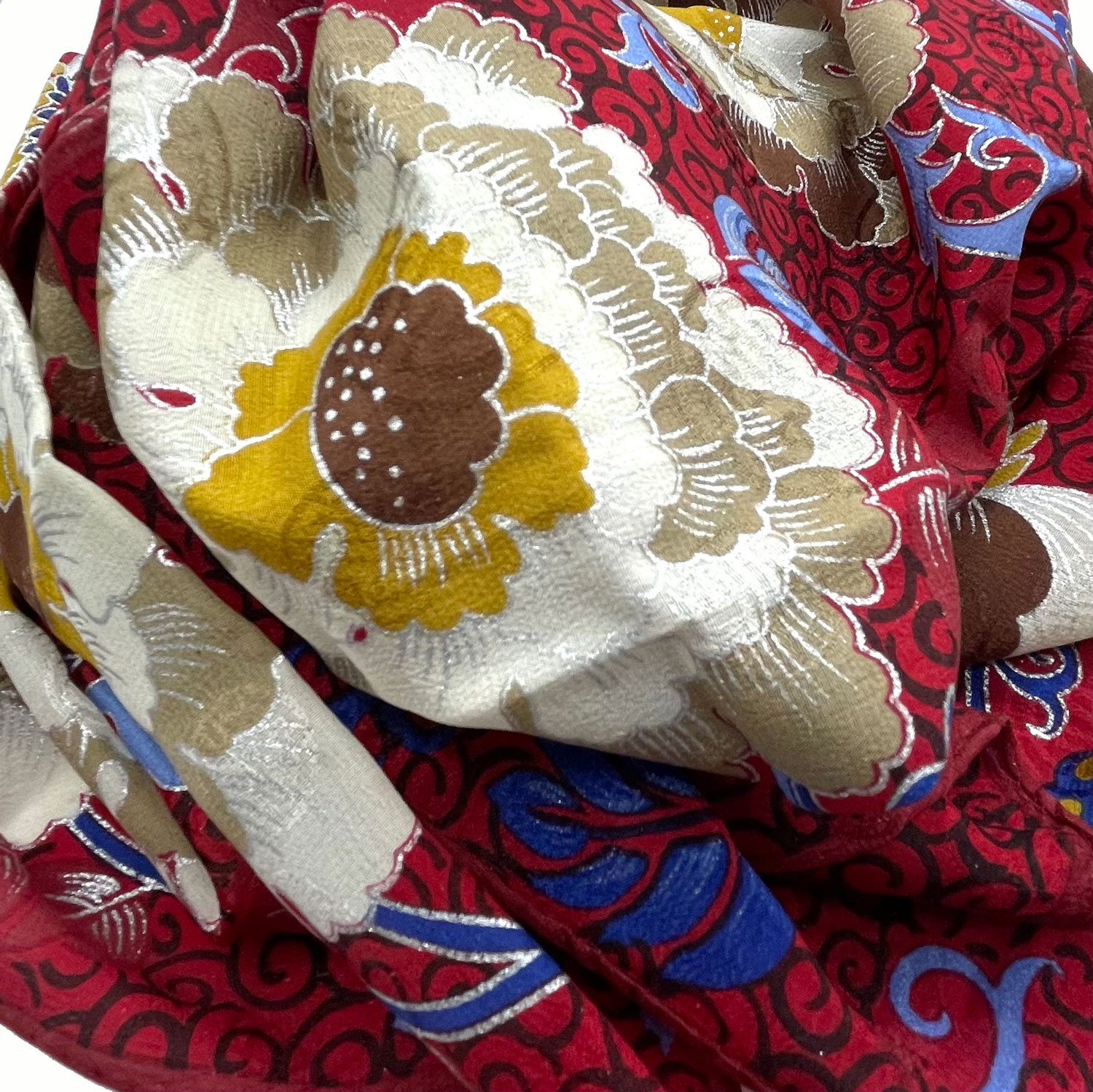 Oscar de la Renta designer scarf