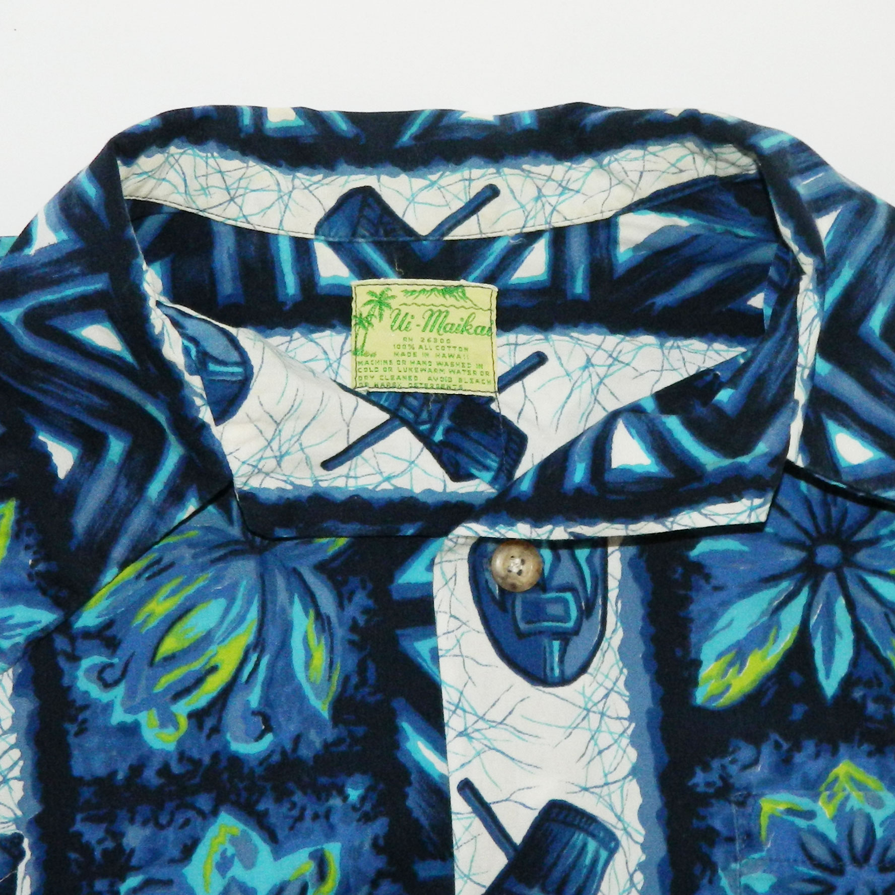 vintage Hawaiian shirt
