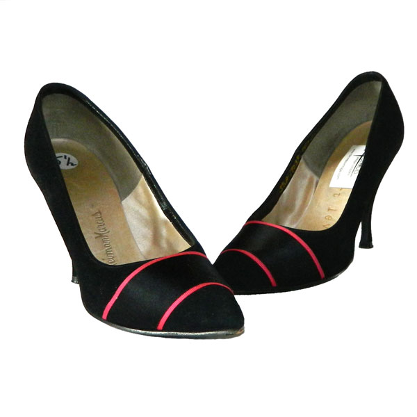 1950's Black Suede Pumps