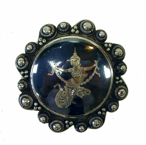 Vintage Siam silver nielloware brooch