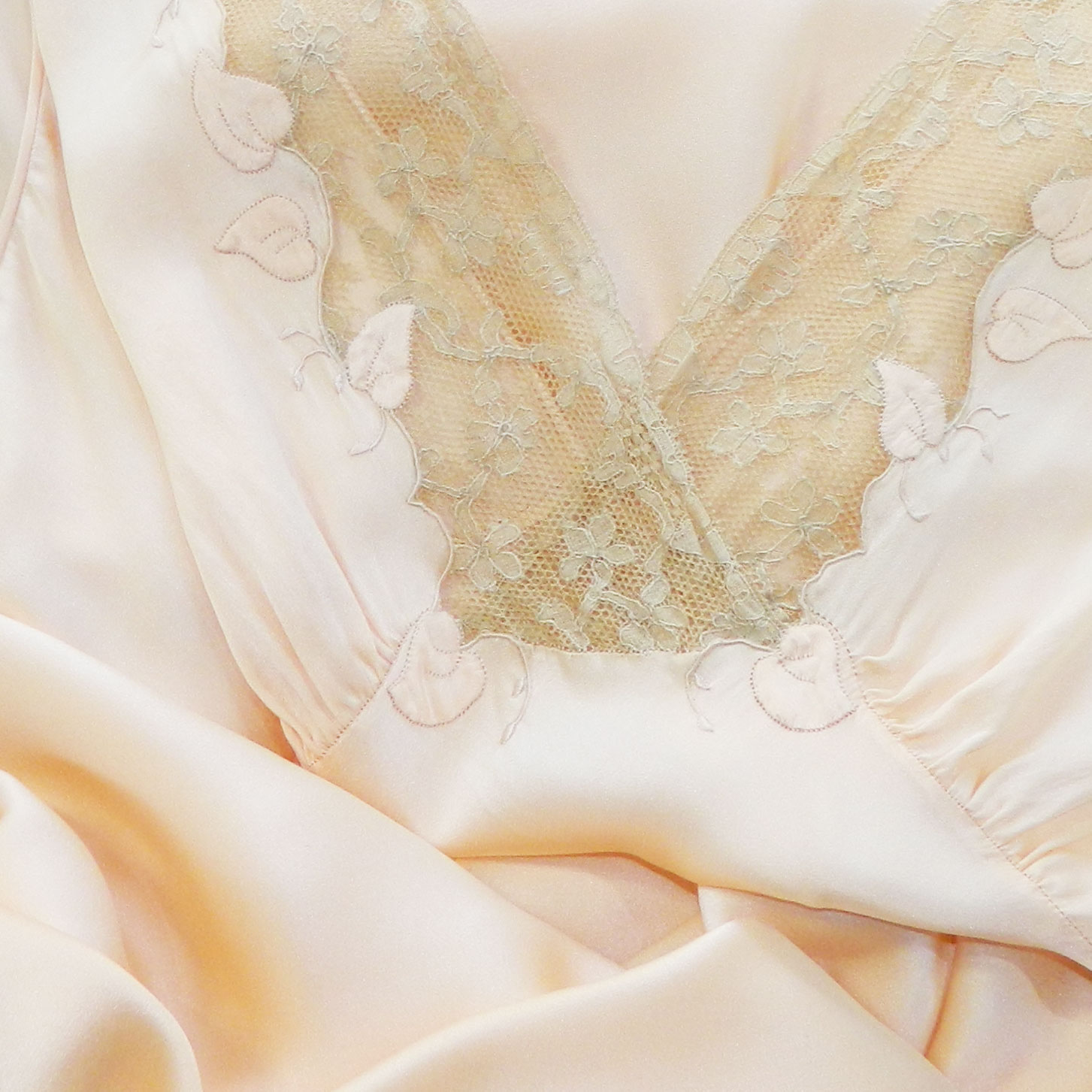 1940's floral nightgown