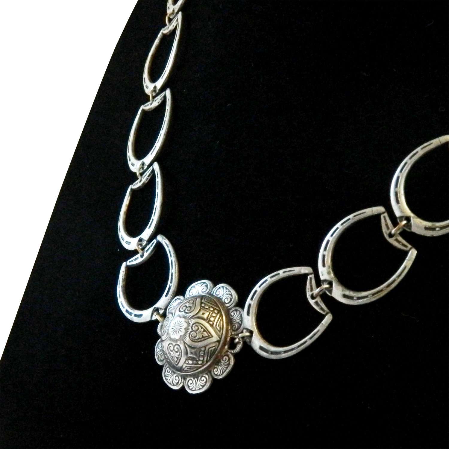 Vintage horseshoe necklace