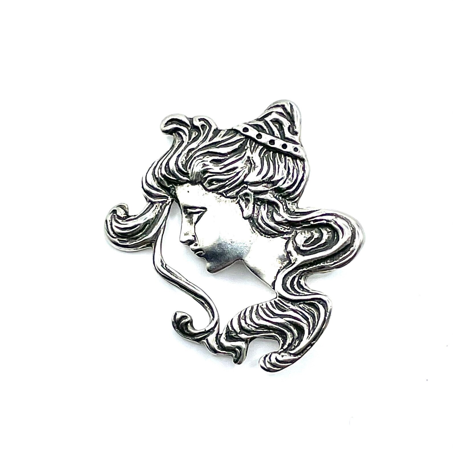 Sterling silver Art Nouveau brooch