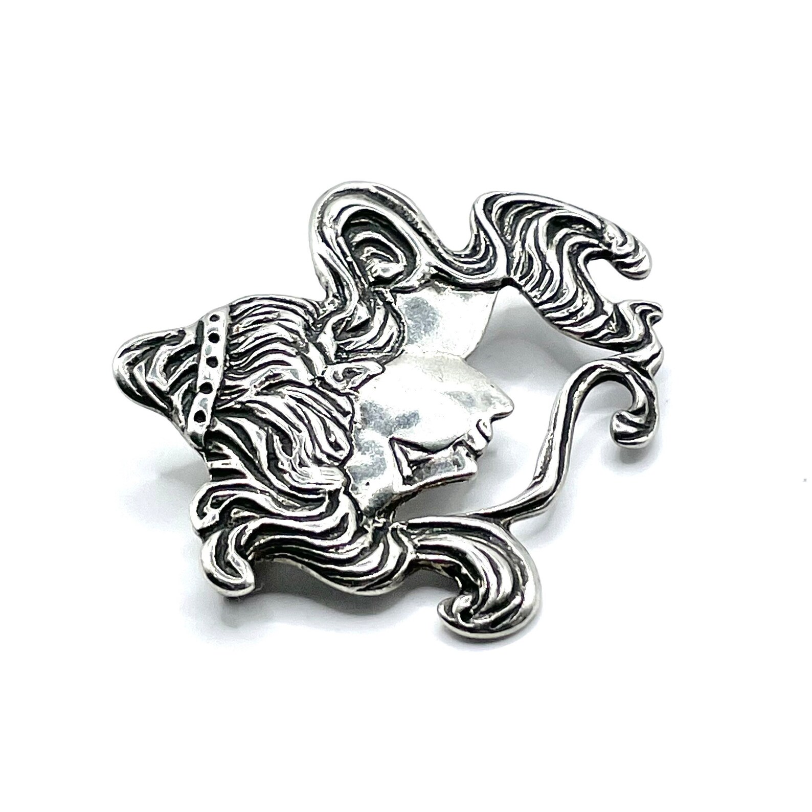 Sterling silver Art Nouveau brooch