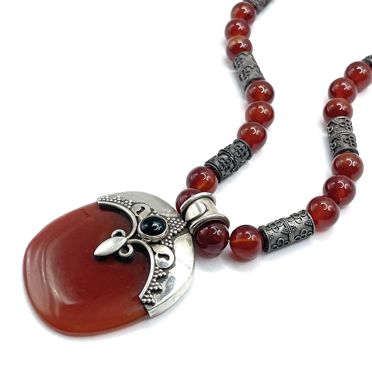 Sterling silver carnelian beaded necklace