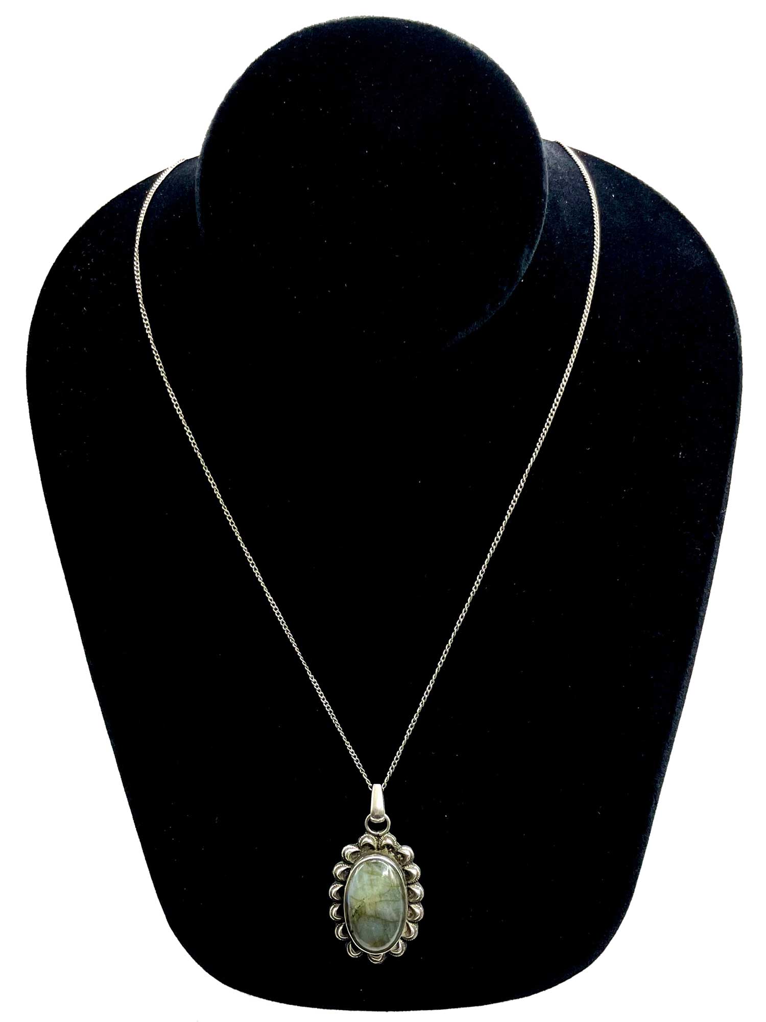 Sterling Labradorite Pendant