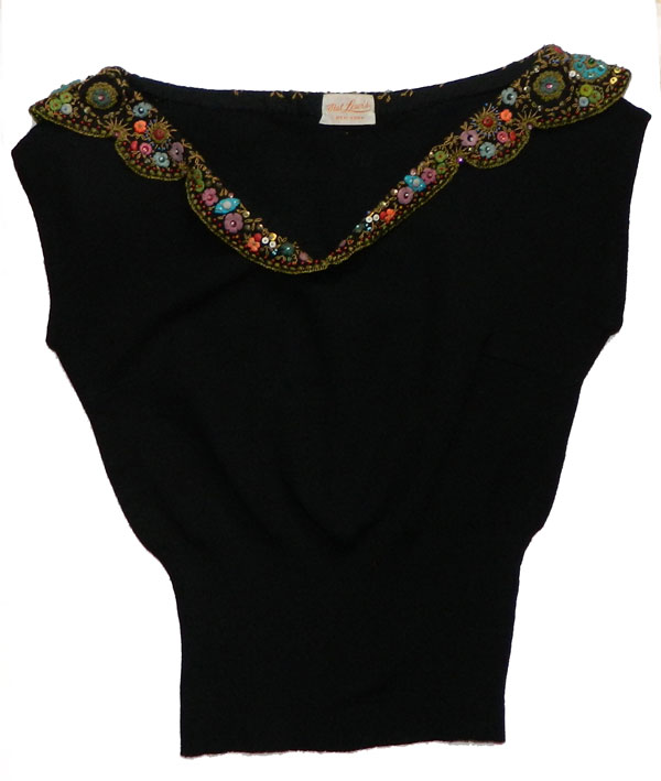 Vintage emboidered sweater