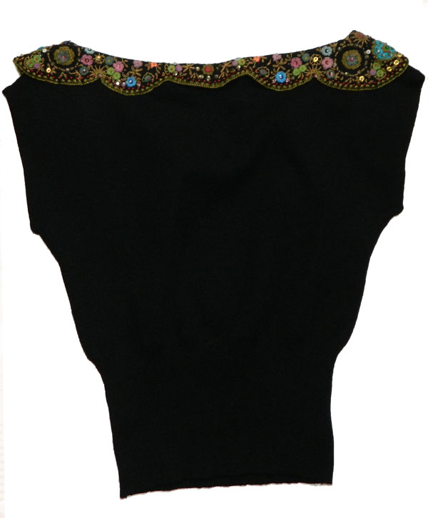 Vintage emboidered sweater